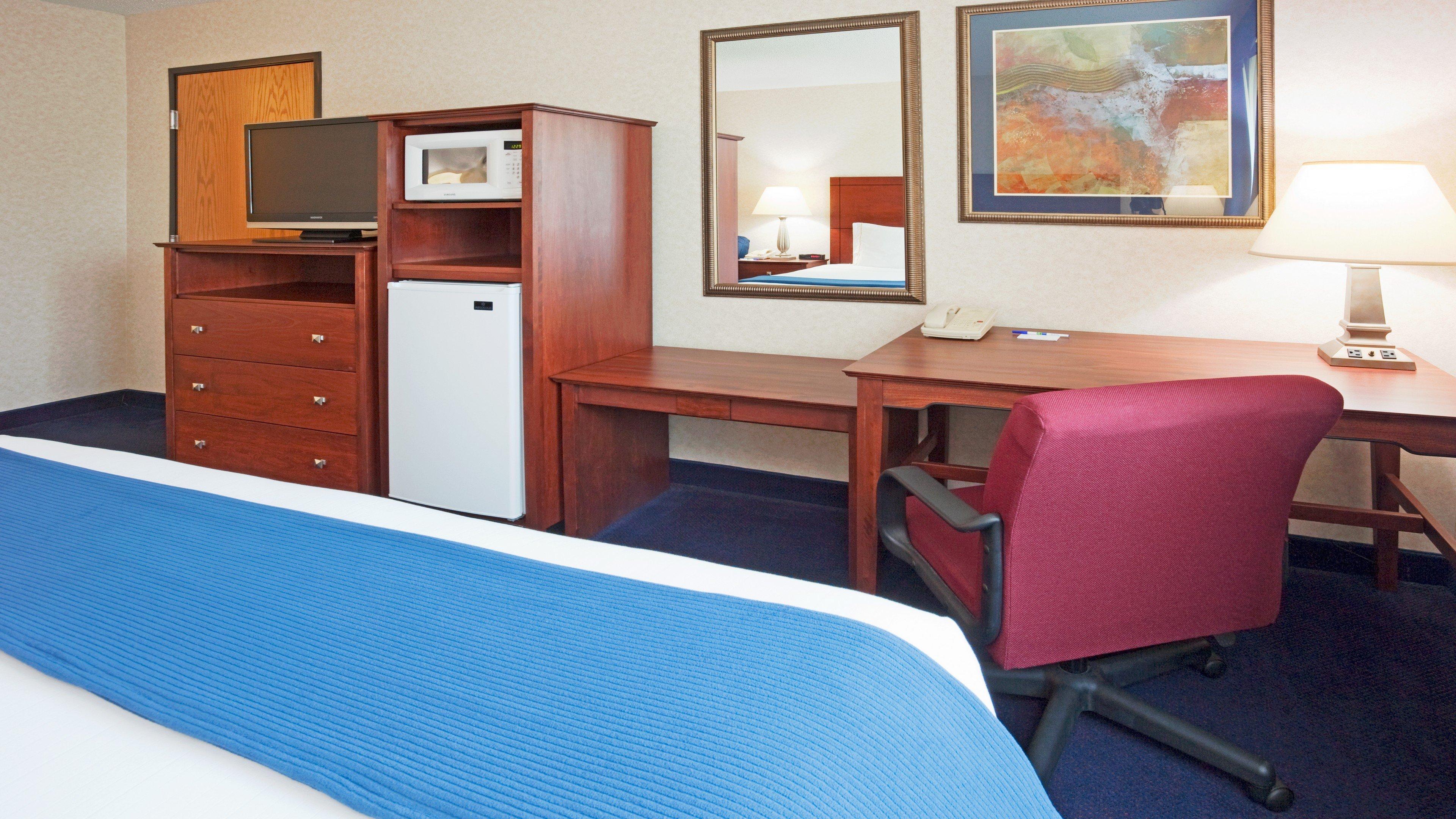 Holiday Inn Express Deforest By Ihg Екстер'єр фото