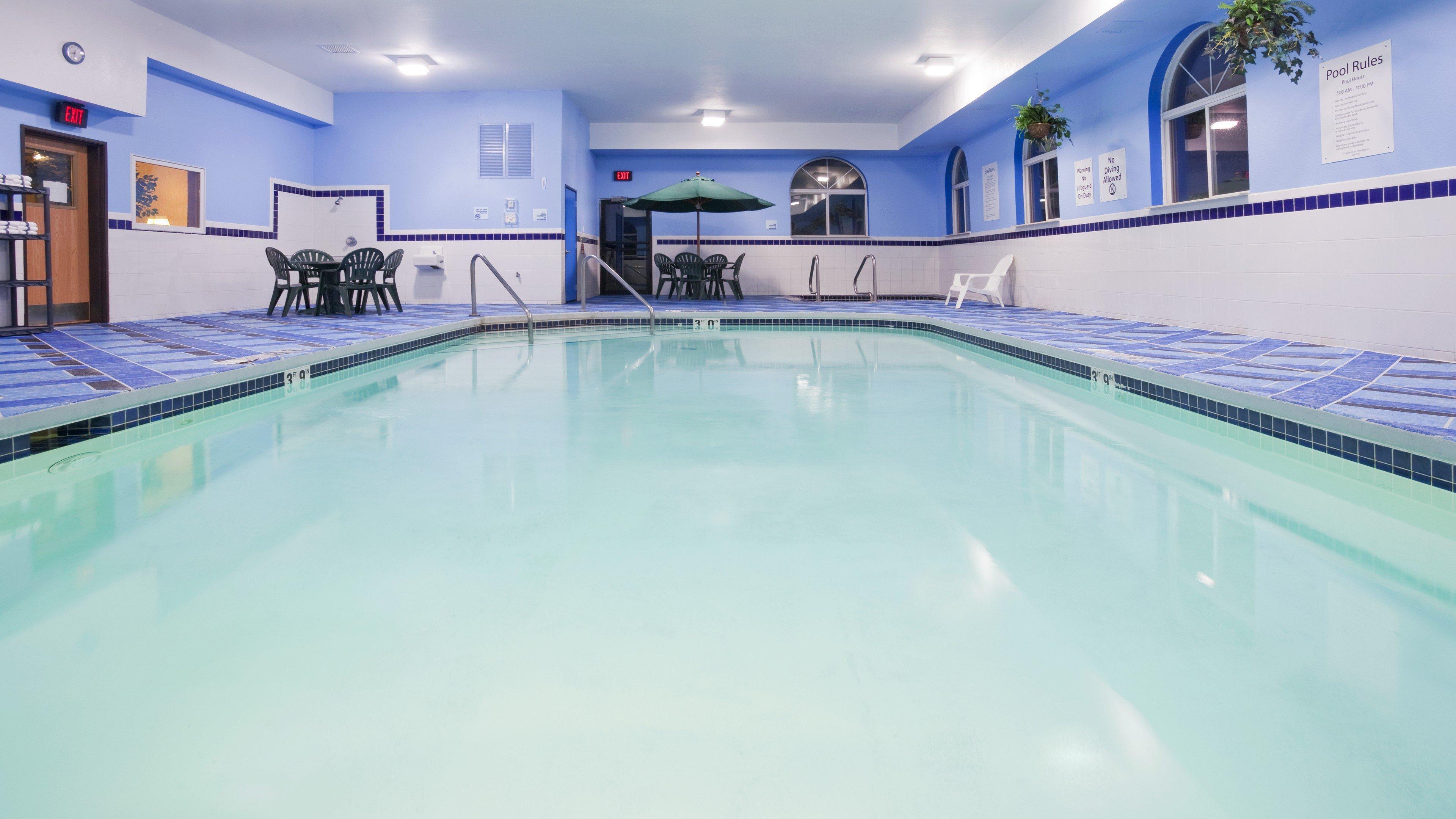 Holiday Inn Express Deforest By Ihg Екстер'єр фото