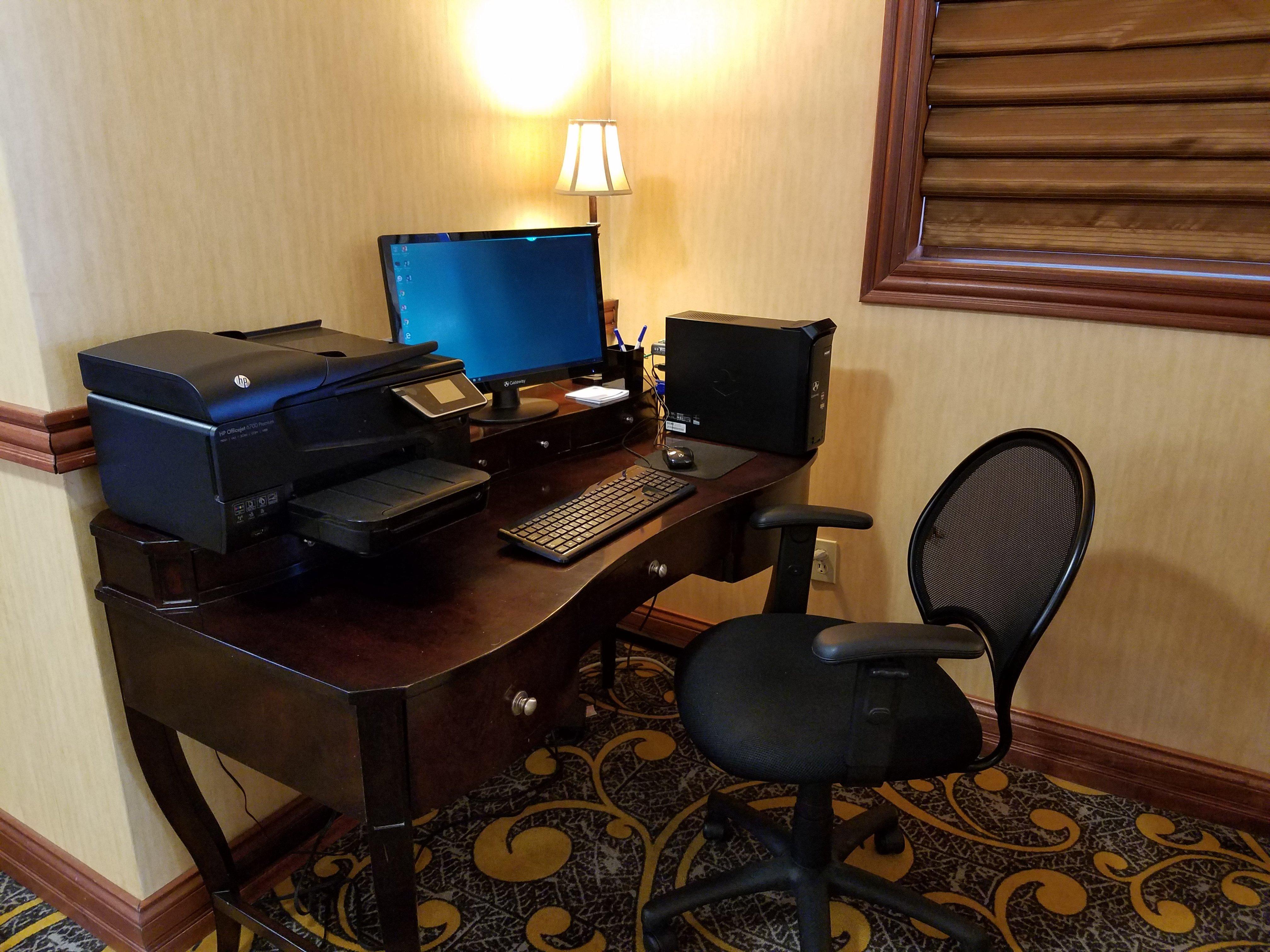 Holiday Inn Express Deforest By Ihg Екстер'єр фото