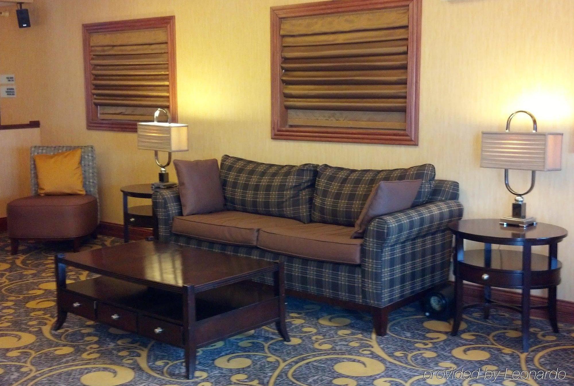 Holiday Inn Express Deforest By Ihg Екстер'єр фото